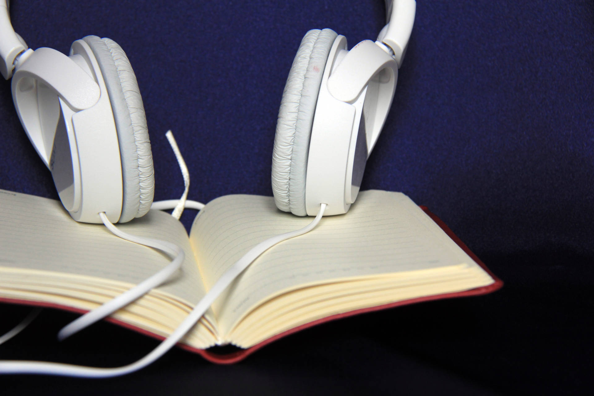 Listening Isn’t Cheating: How Audio Books Can Help Us Learn | MindShift | KQED News