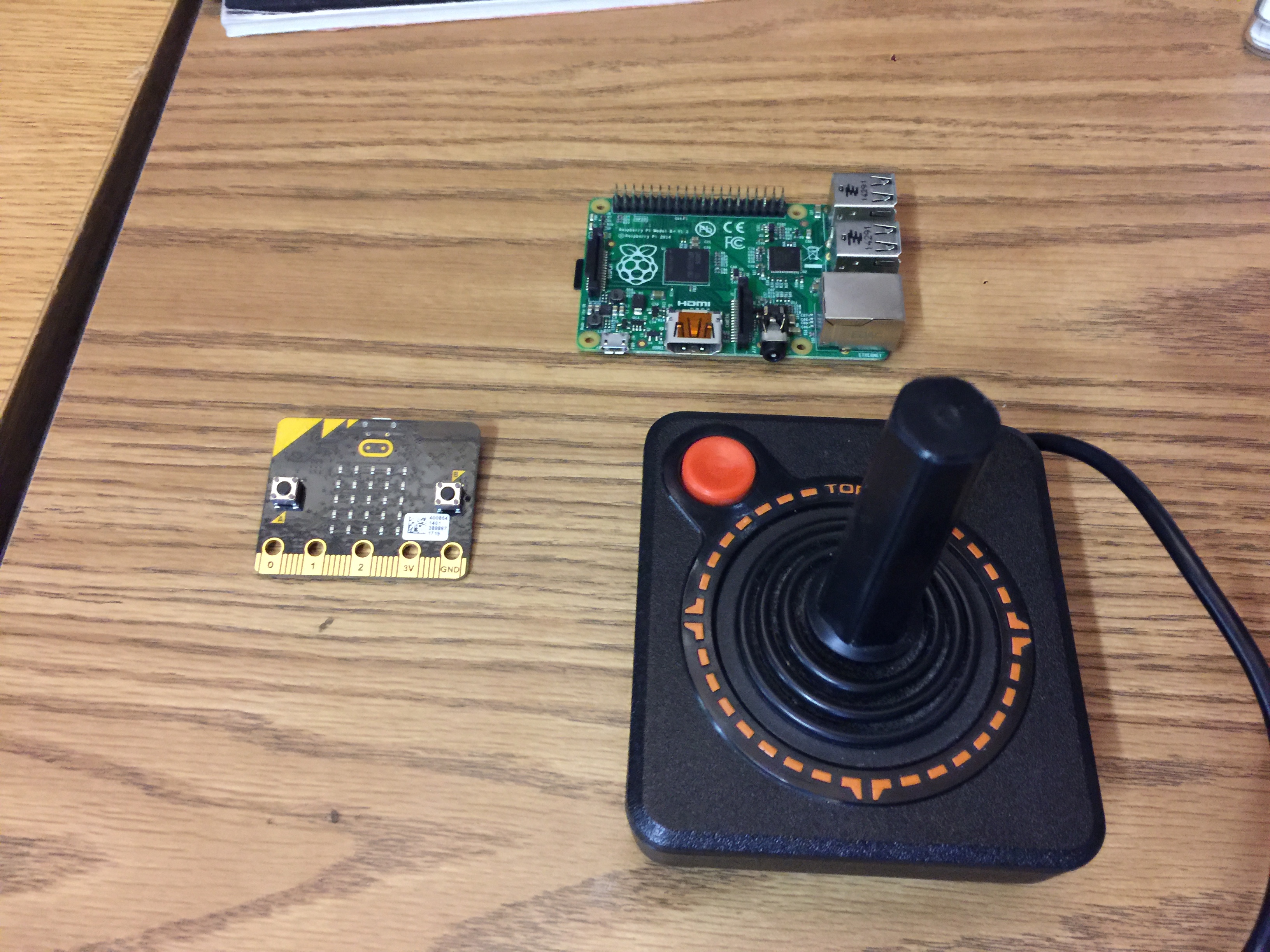 First look at the micro:bit, a single board computer for the classroom ...